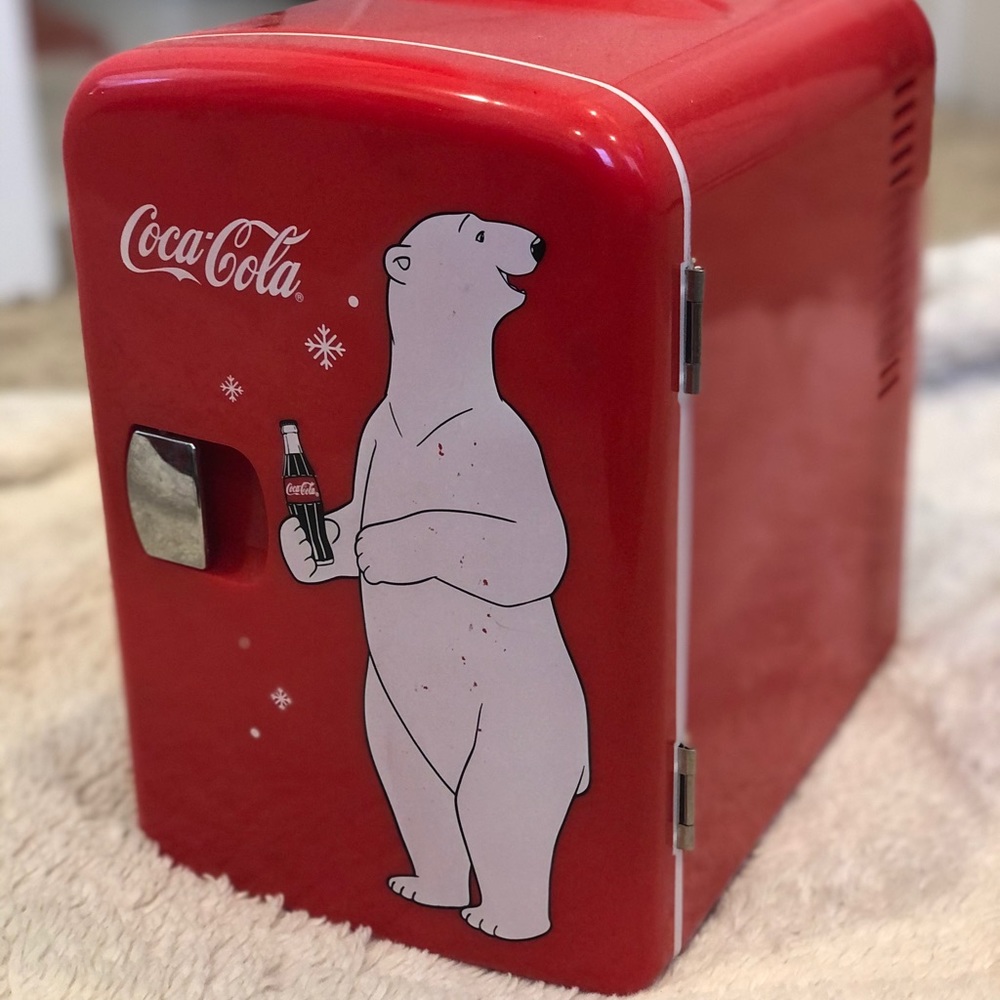 SOLD vintage coca cola mini fridge